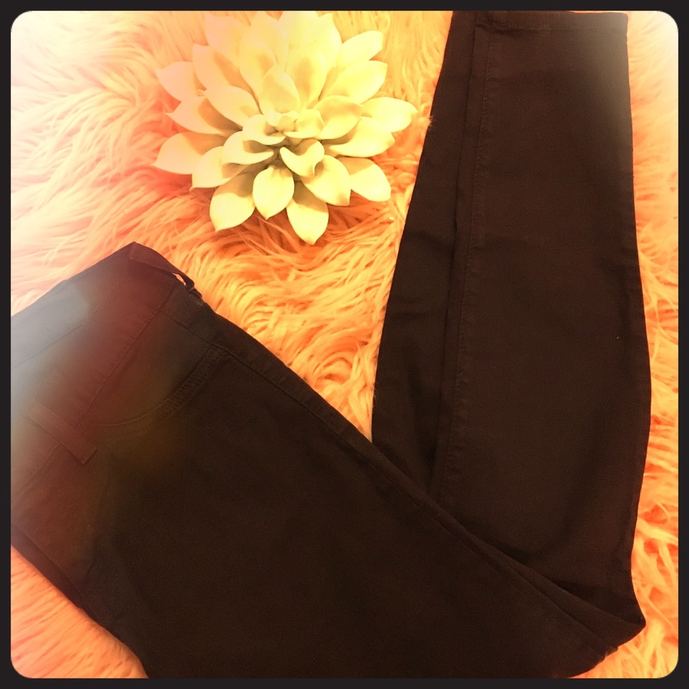 Deep purple Flying Monkey skinny jeans. Sz.28. $30